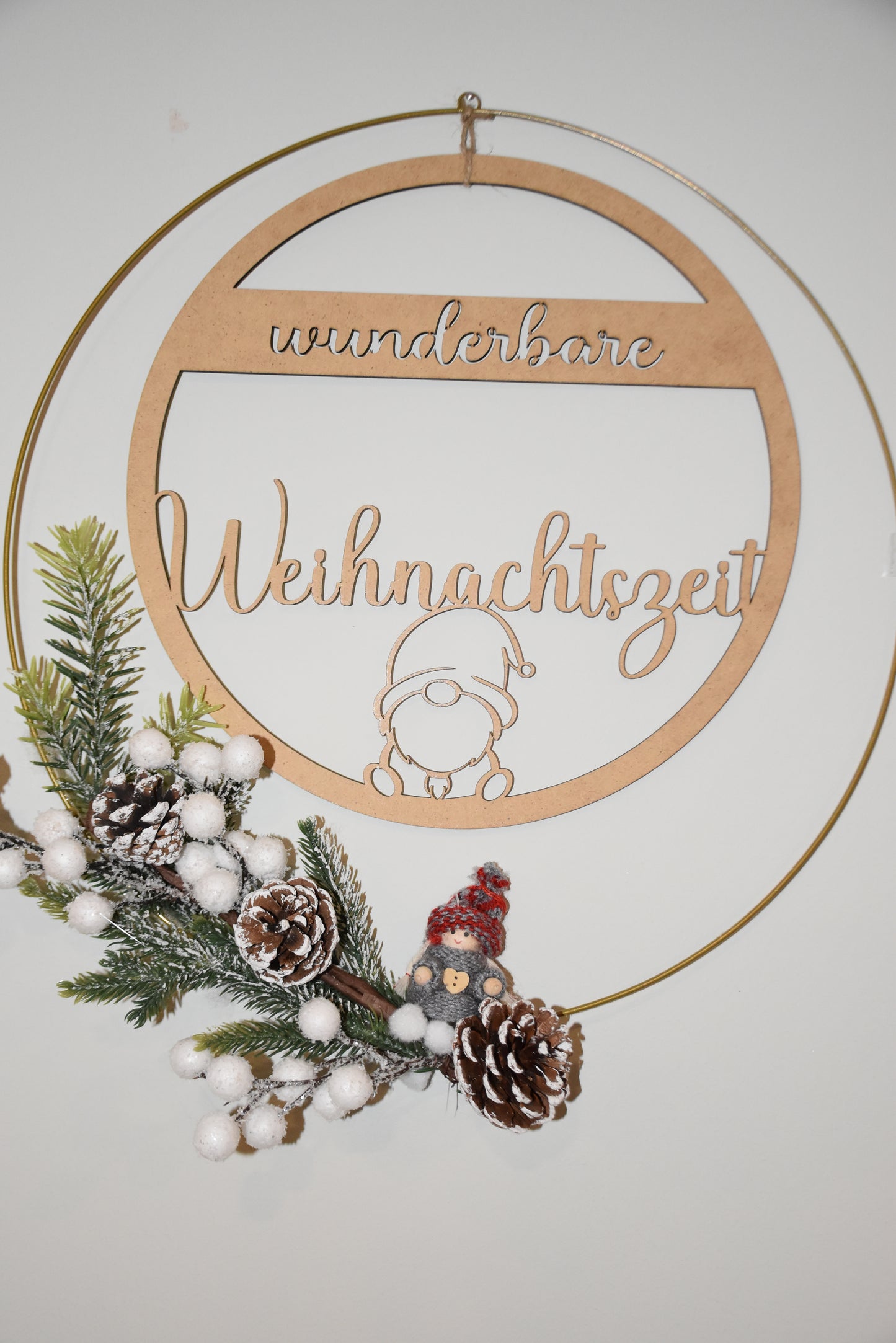 Weihnachtstürkranz für eine festliche Stimmung in deinem Zuhause